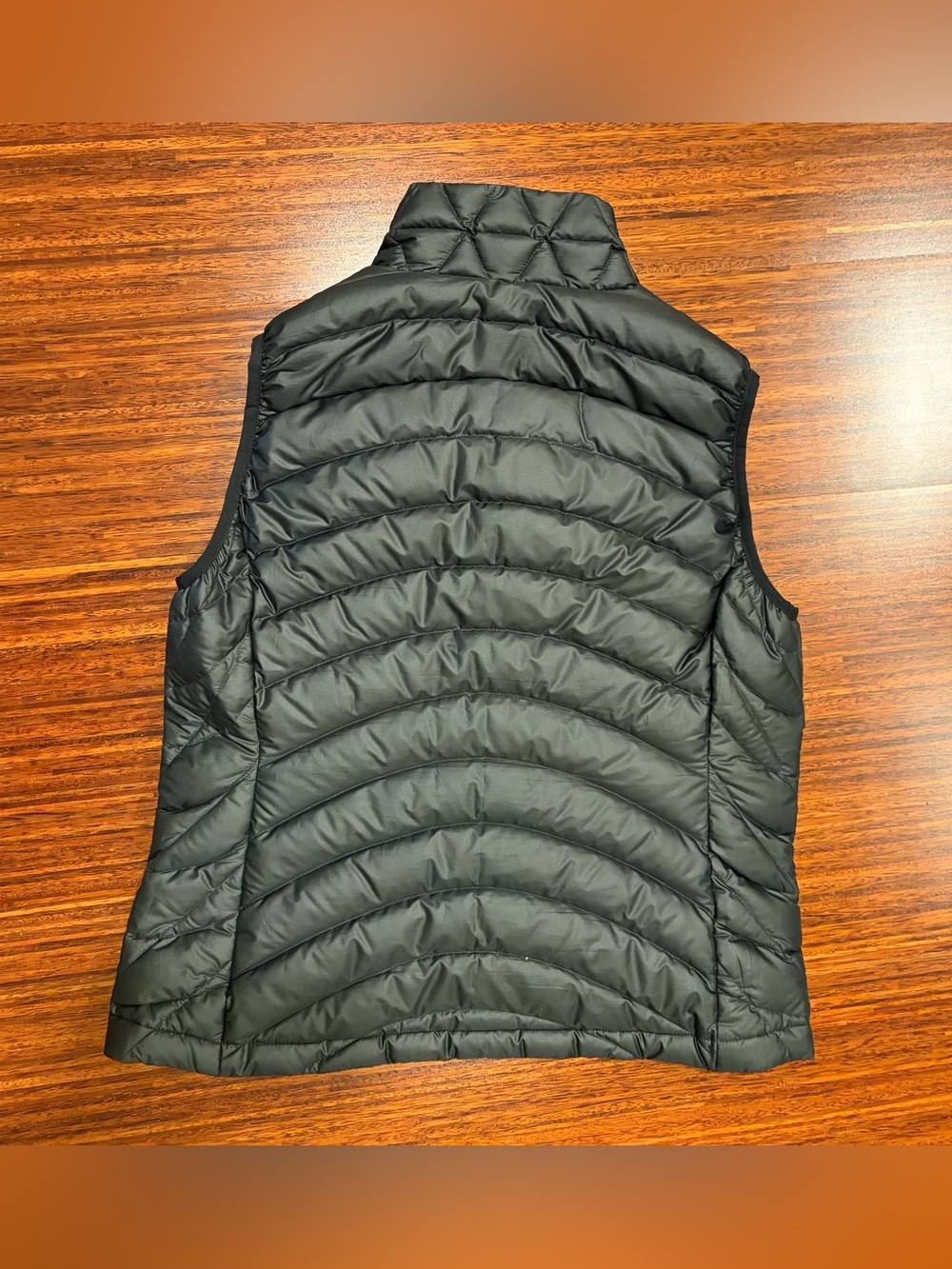 Patagonia Women’s Down Sweater Vest - Black Medium - Picture 5 of 6
